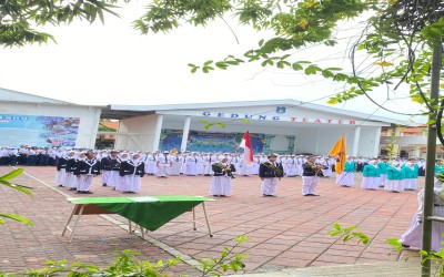 Pelantikan Pengurus OSIS UPT SMPN 4 Gresik Periode 2024-2025